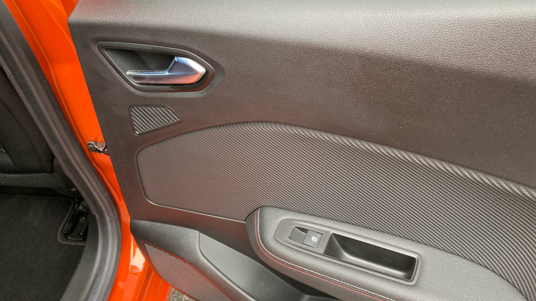 Renault Clio 1.0 TCe 90 RS Line 5dr Petrol Hatchback